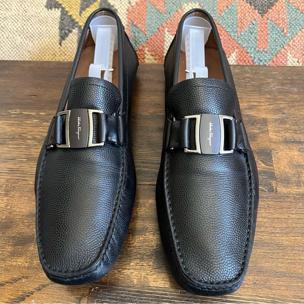 Salvatore Ferragamo “Sardegna” Black Pebbled Leather Drivers Loafers 8.5 D